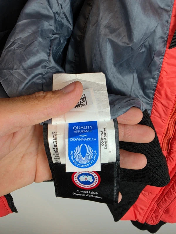 Canada Goose Women's Down Bomber Jacket Red Size M Hooded
