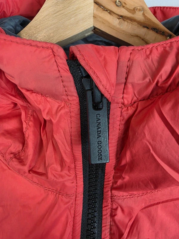 Canada Goose Women's Down Bomber Jacket Red Size M Hooded