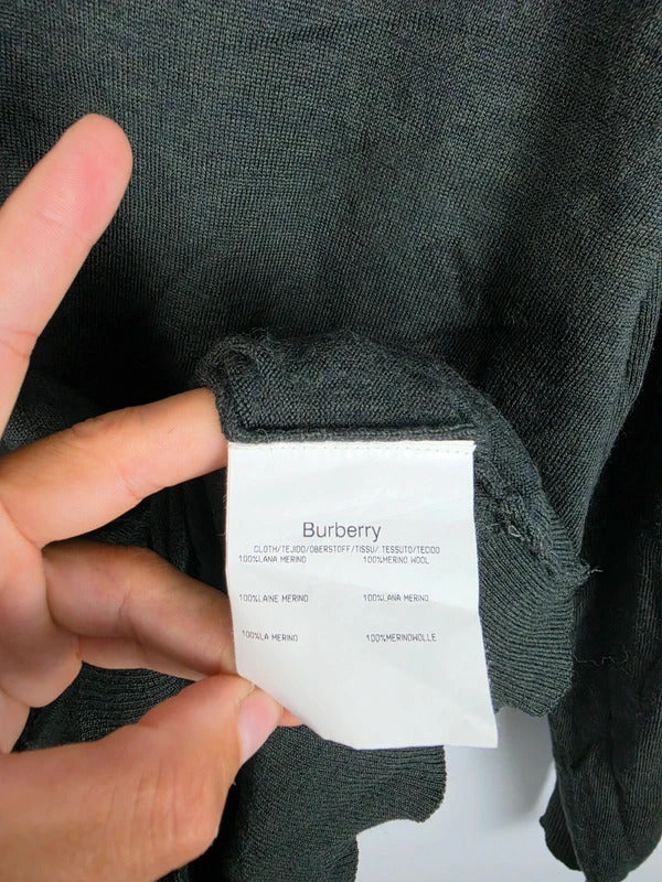 Burberry London Merino Wool V-Neck Jumper – Size 8 Large